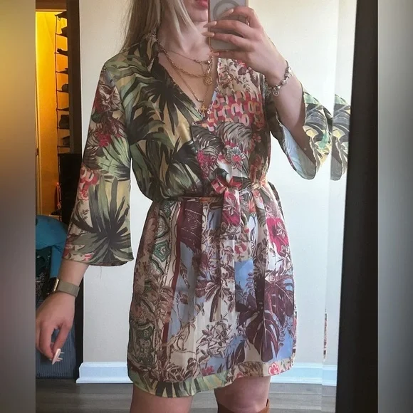 Tropical print dress. Size S. Never worn - Picture 8 of 8